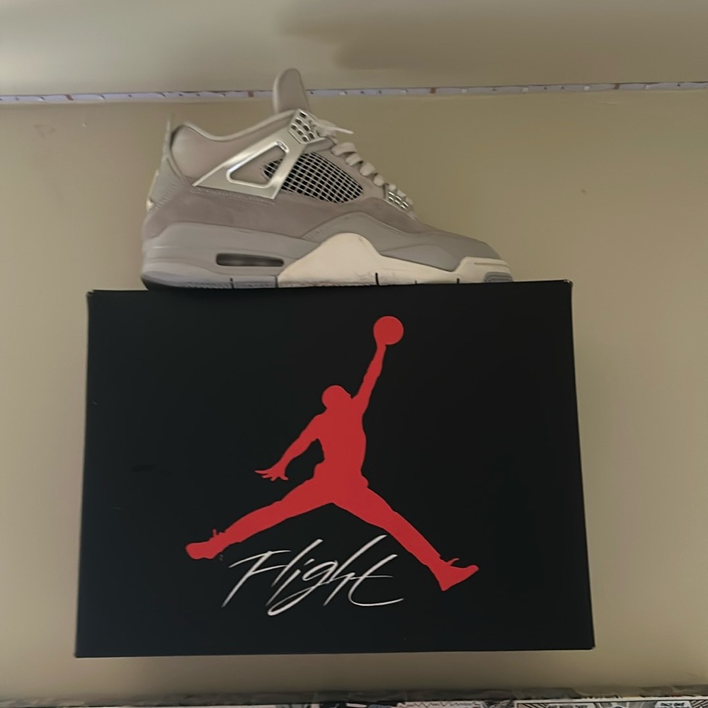 Juss give me 400 - 450 for both shoes together